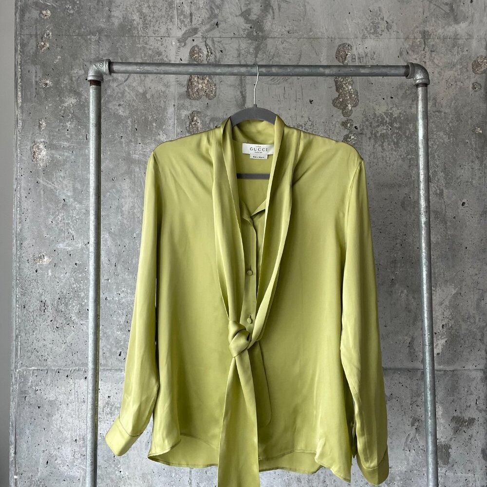 Gucci Green Silk Pussycat Bow Blouse - Size 38 - Used